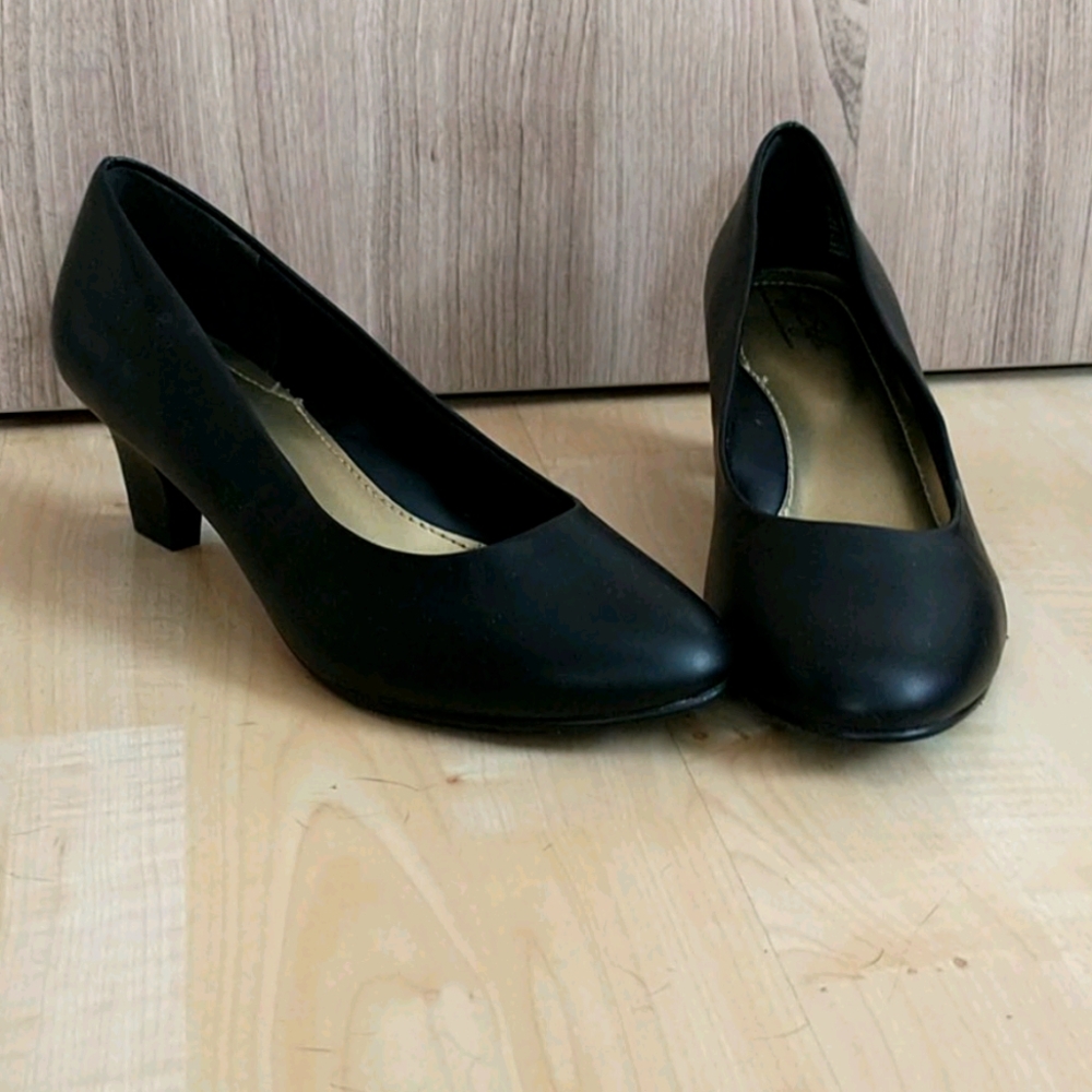 Black heels